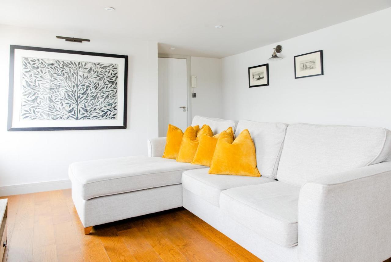 Star & Garter Apartment Falmouth Bagian luar foto