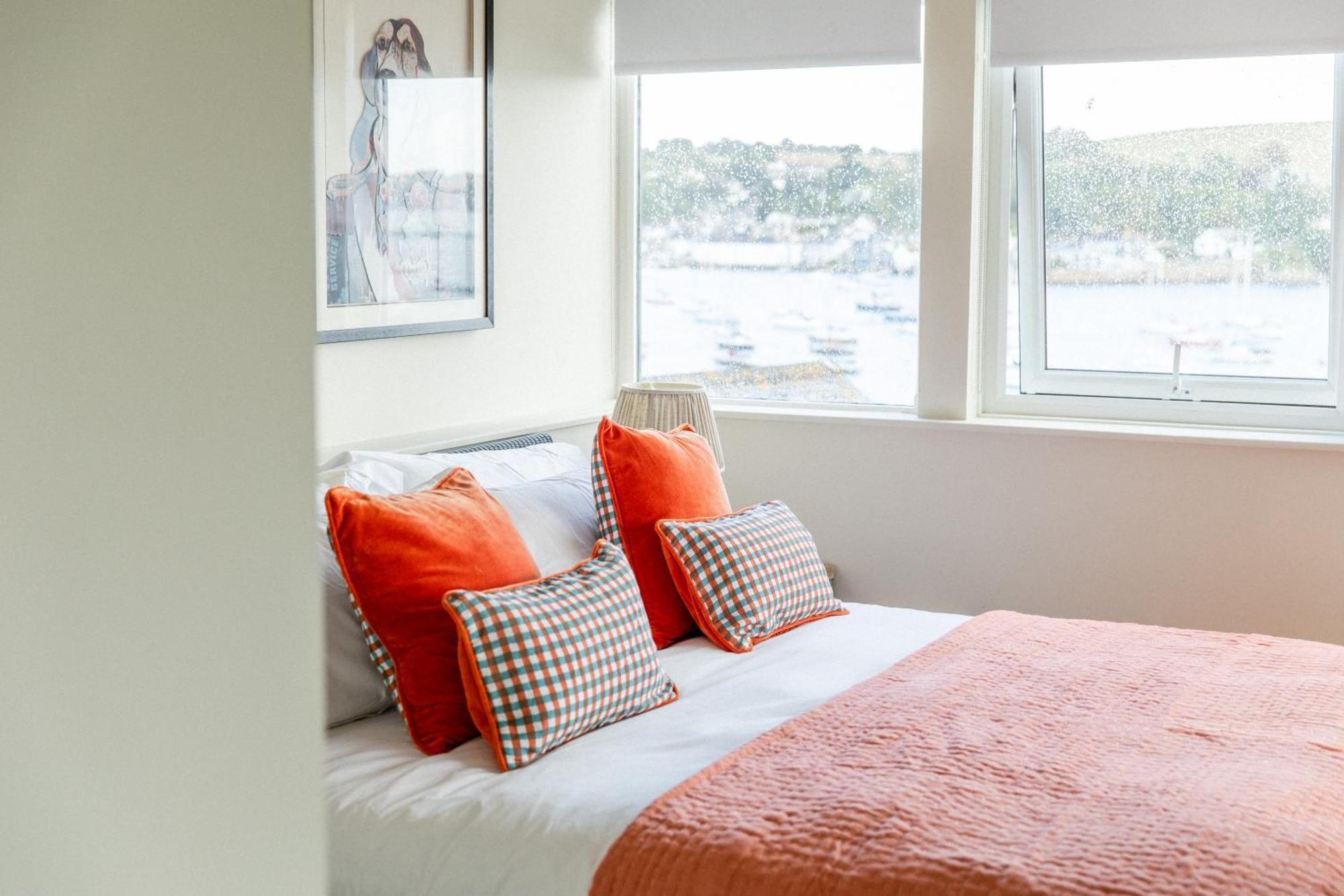 Star & Garter Apartment Falmouth Bagian luar foto